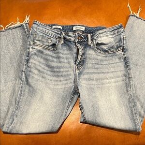 Vigoss Light Wash Distressed Ankle Jeans